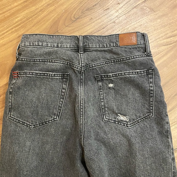 BDG size 27 Slim Straight Distressed Black Jeans - Picture 3 of 5